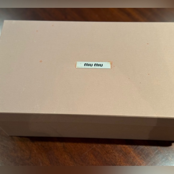 ⭐️Host Pick⭐️ Never worn Authentic Miu Miu pumps sz 38 - Picture 8 of 8